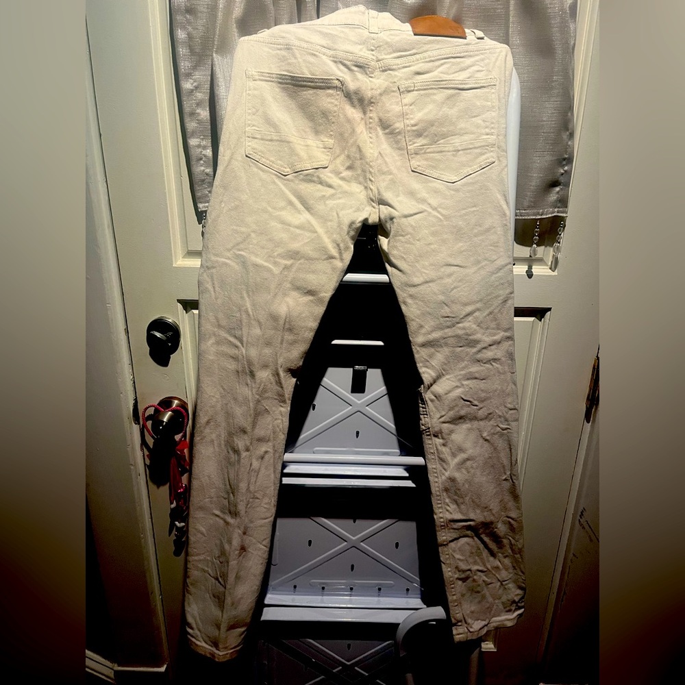 Mens Cream Color/Tan Jeans